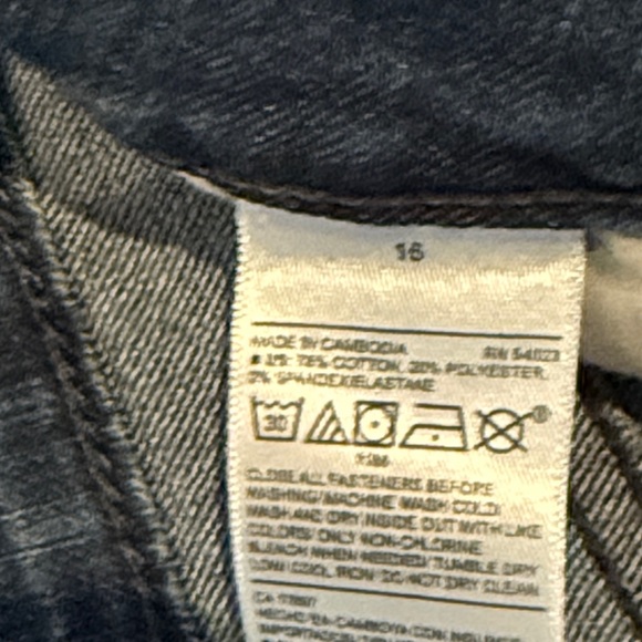 WOMENS OLD NAVY JEAN SIZE 16 - Picture 3 of 4